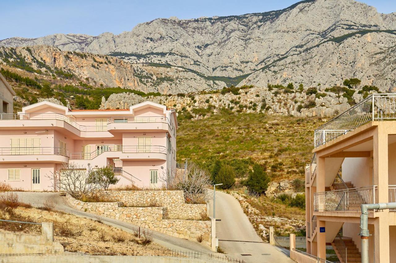 Apartments Zelic Tučepi Rom bilde